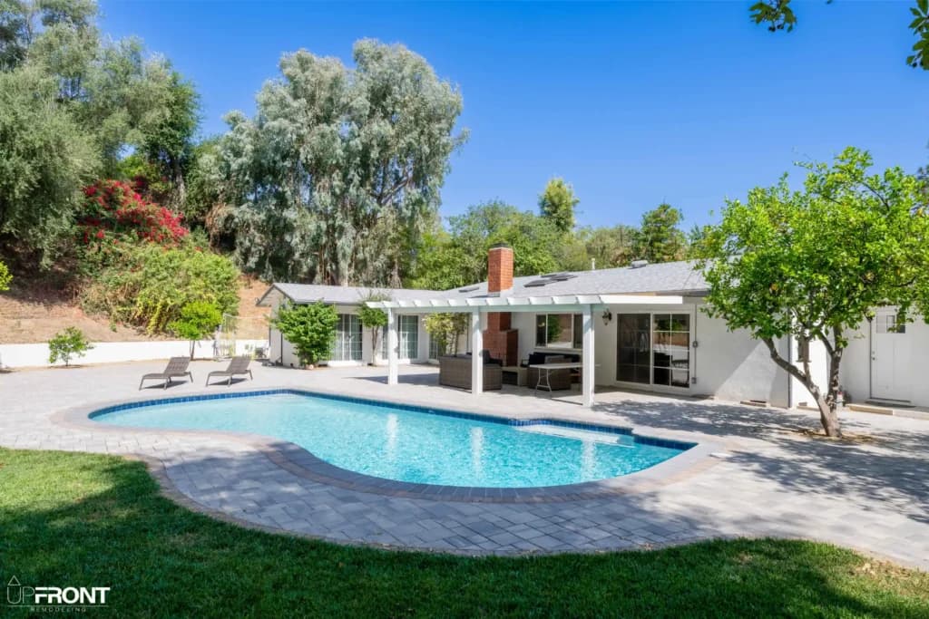 How Much Does a Backyard Remodel Cost in Los Angeles? — article illustration