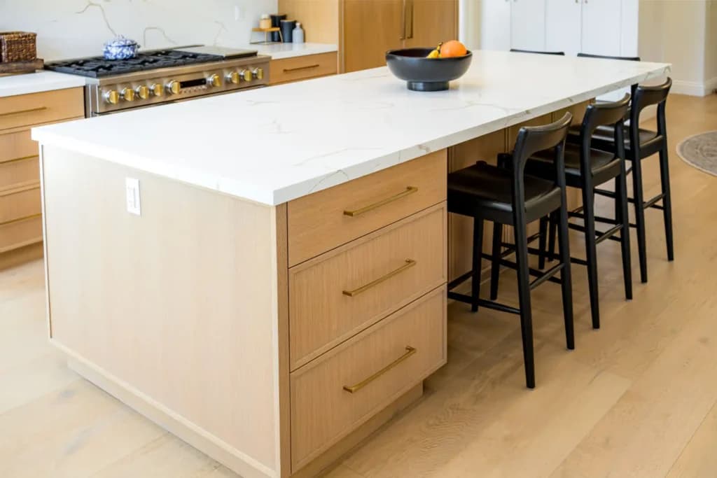 Complete home renovation in Westlake Village, with a rebuilt kitchen in rift-cut white oak — photo 14 of 35
