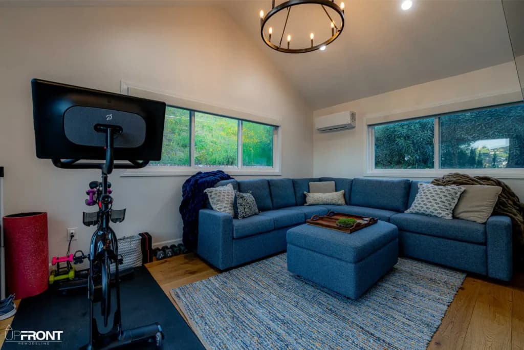 Detached room addition in Westlake Village, finished in smooth stucco with a pitched tile roof — photo 9 of 15